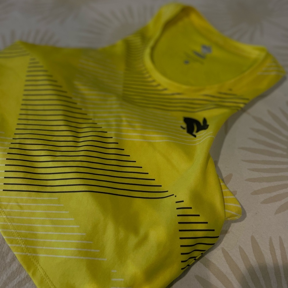 Running Rabbit Crop Running Tank/Bra